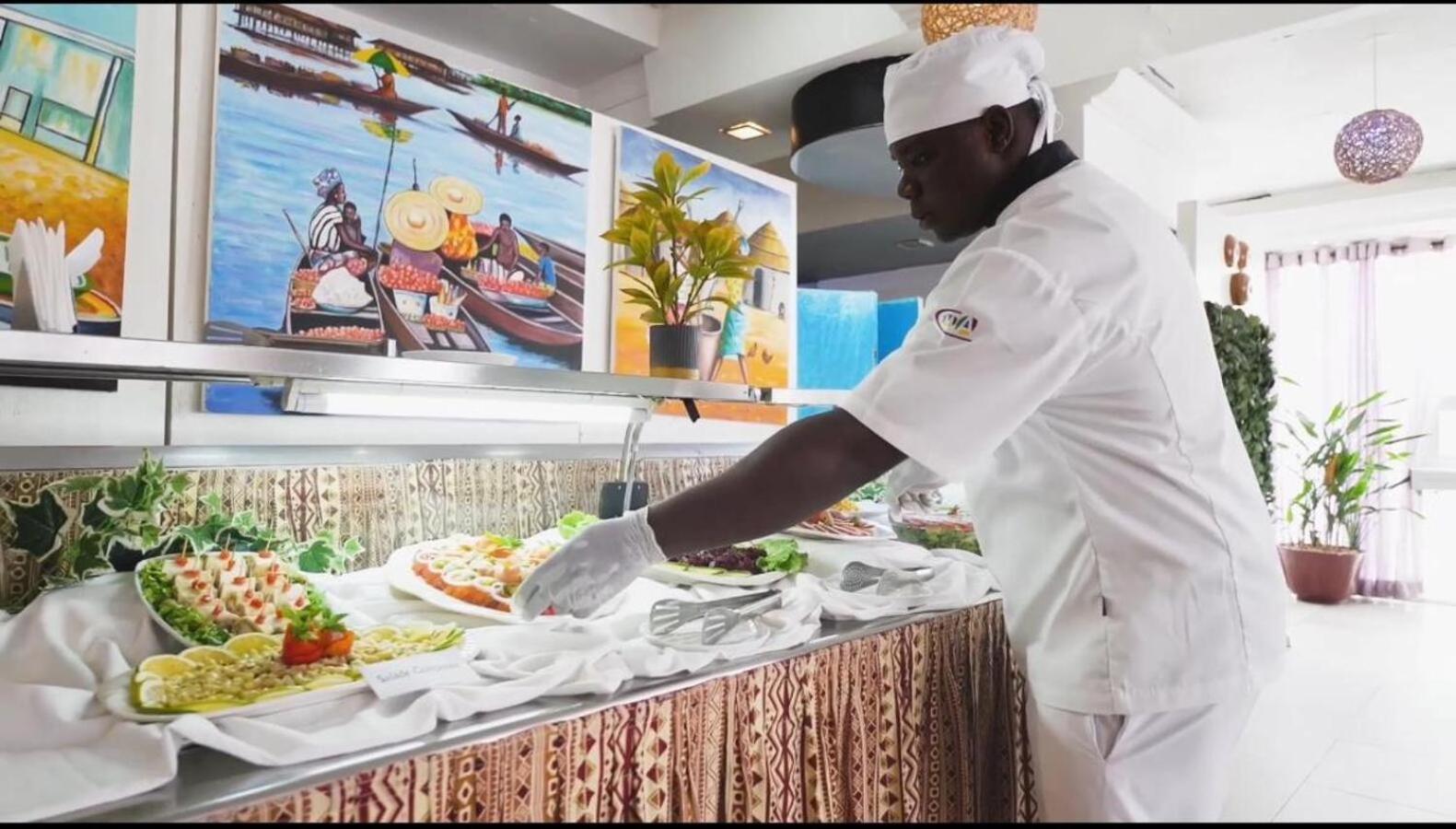 Nobila Airport Hotel Cotonou Esterno foto