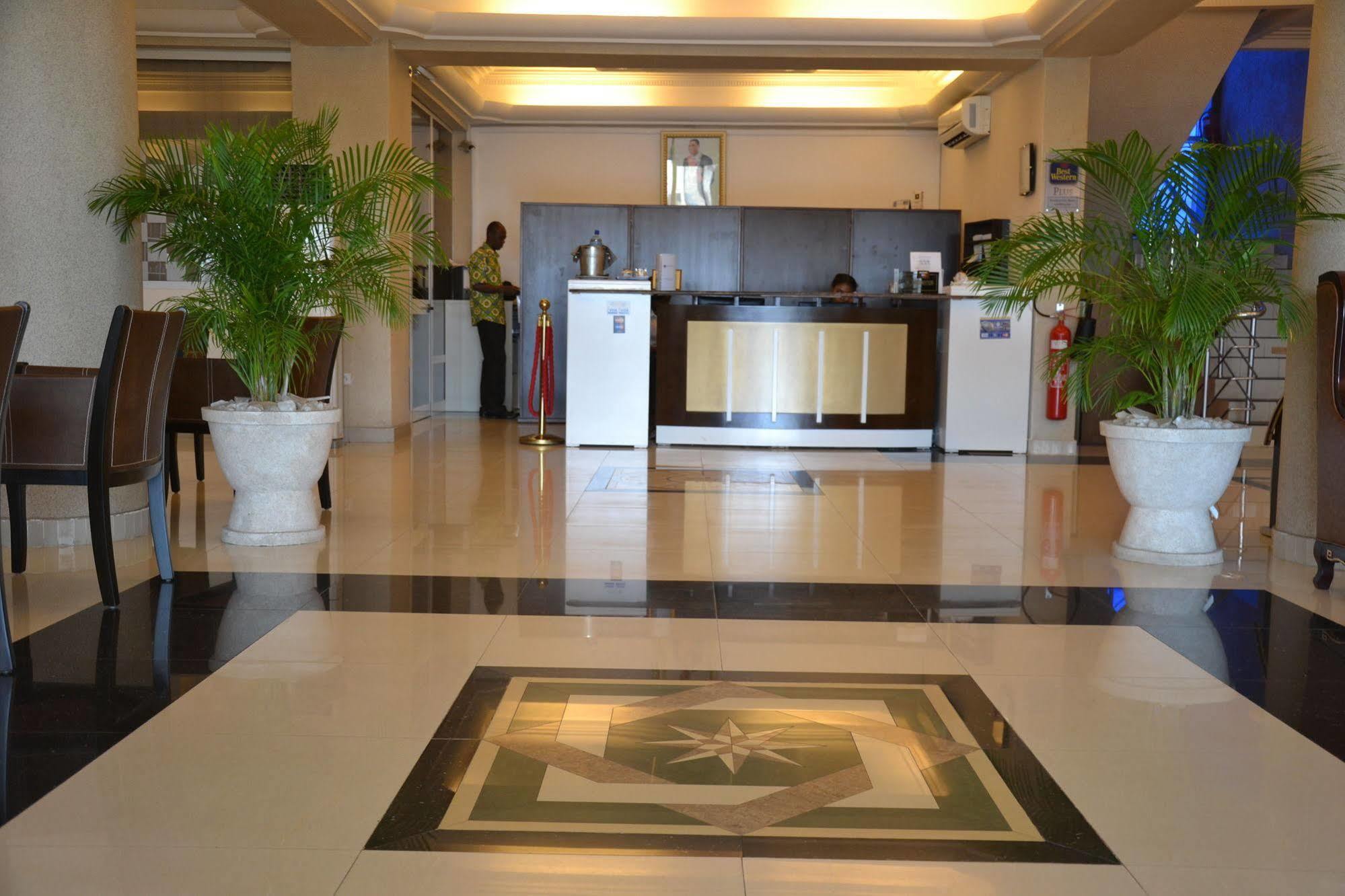 Nobila Airport Hotel Cotonou Esterno foto