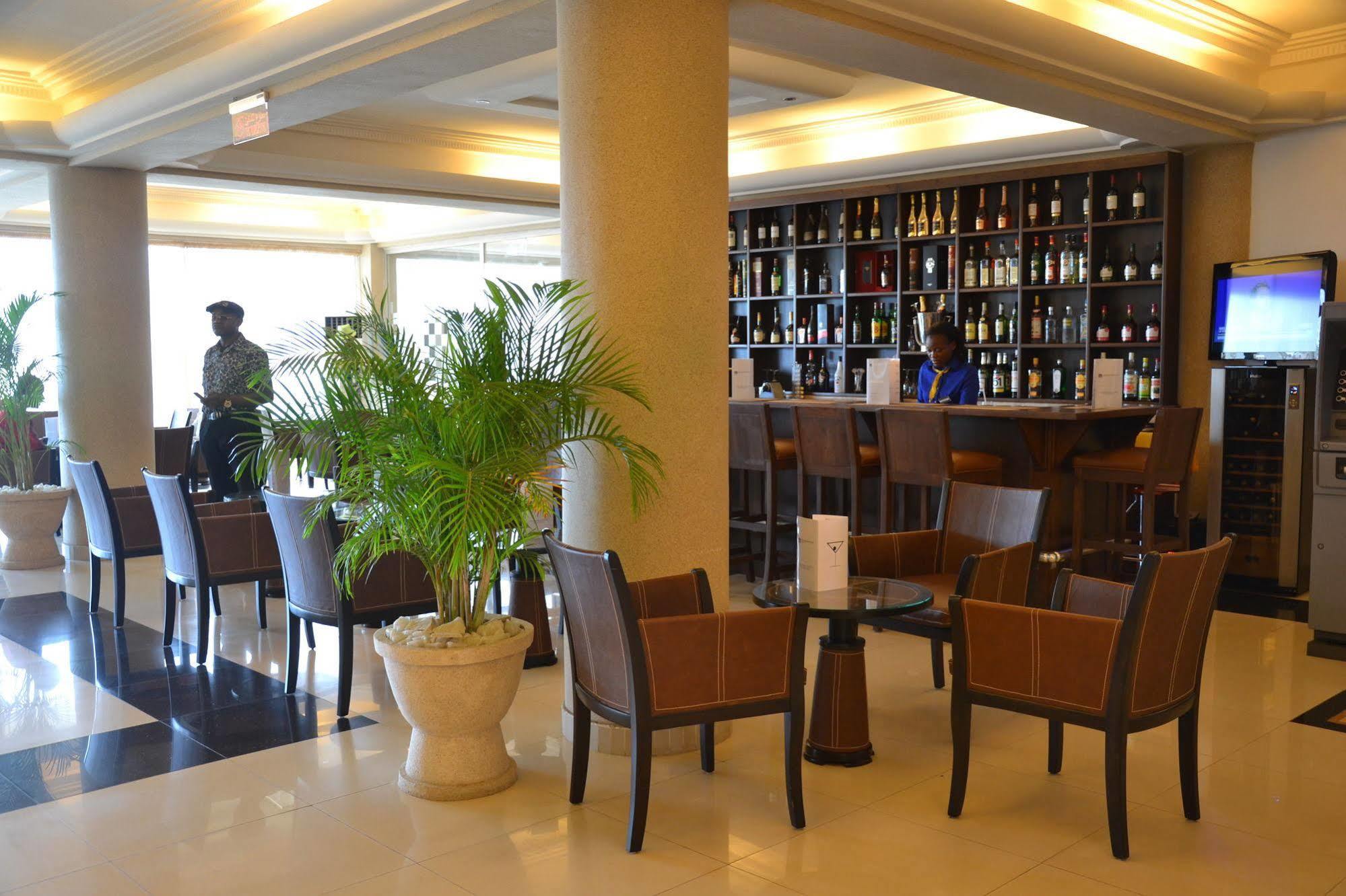 Nobila Airport Hotel Cotonou Esterno foto