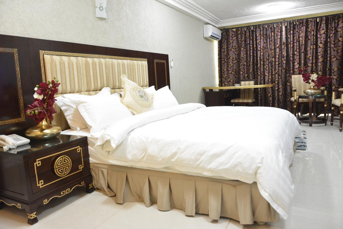 Nobila Airport Hotel Cotonou Esterno foto